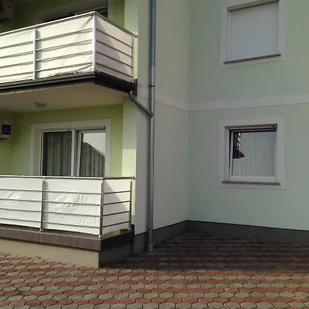 Apartament Kanjski *