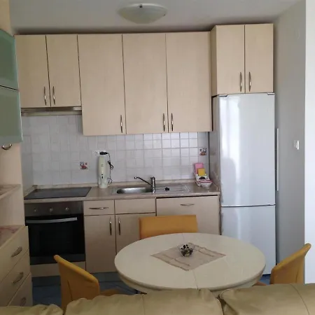 Apartament Kanjski *